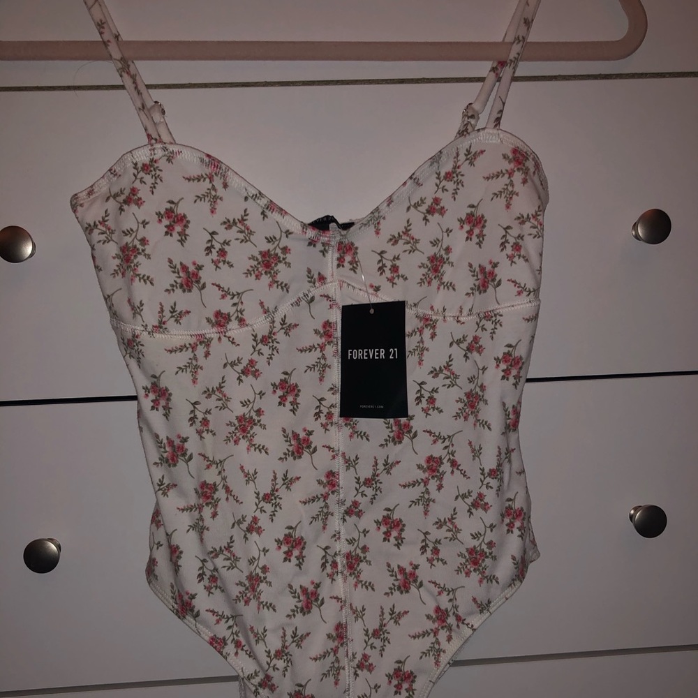 🌟Forever 21 Bodysuit